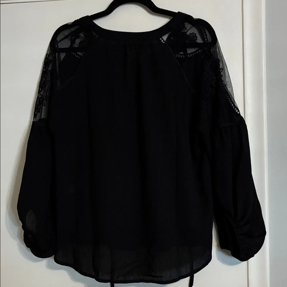 Elegant Black Lace Women's Top - Picture 1 of 5